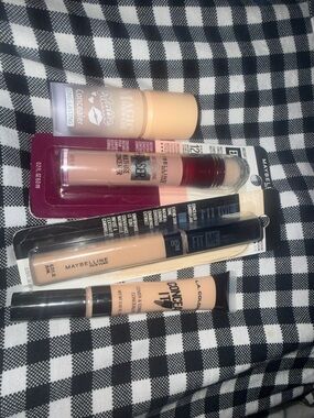 Makeup Bundle for Concealers (Maybelline, LA Girl, Magic Collection)